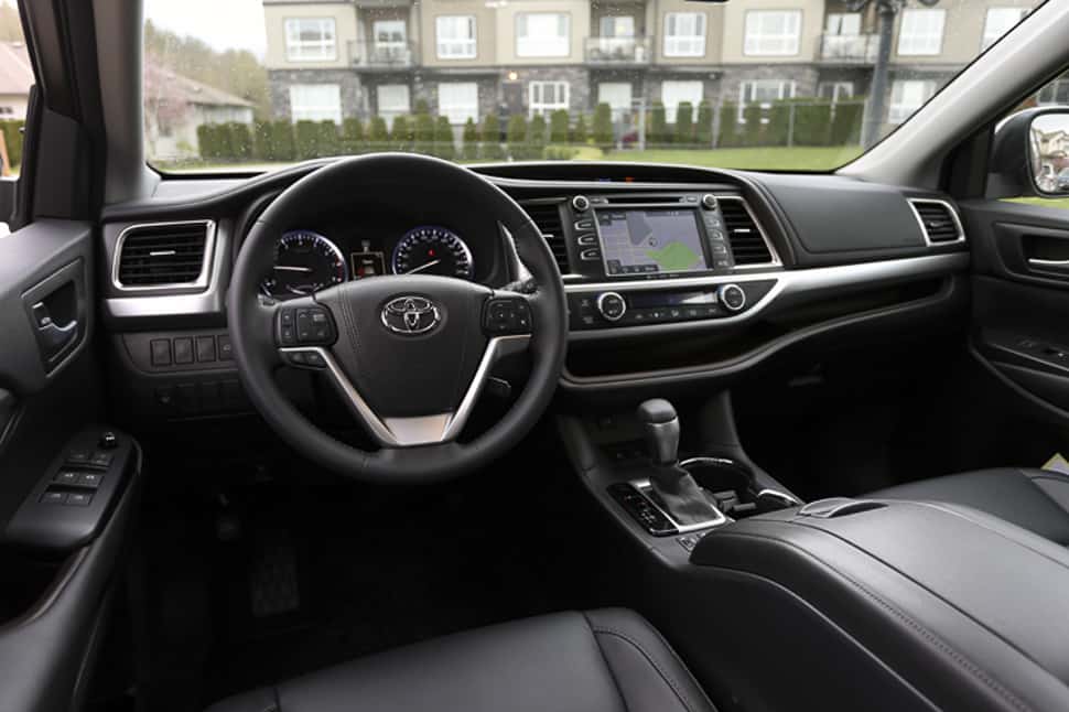 2016 Toyota Highlander XLE Review: A Well-Appointed Mid-Size SUV