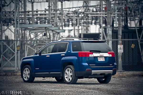 2010 GMC Terrain Review: Smaller in Size but Big on Brute Style