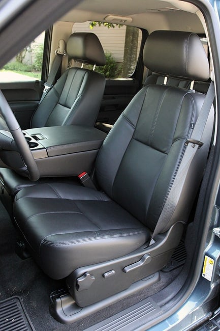 2011 Chevrolet Silverado HD Review front seats