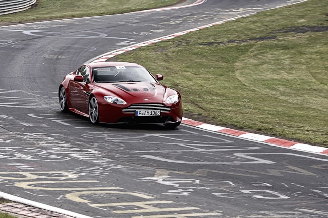 2011 Aston Martin V12 Vantage Review