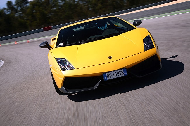 2011 Lamborghini Gallardo LP 570-4 Review