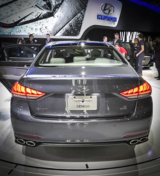 2015 Hyundai Genesis rear