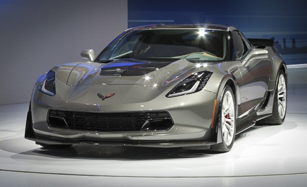 2015 Corvette Z06 front