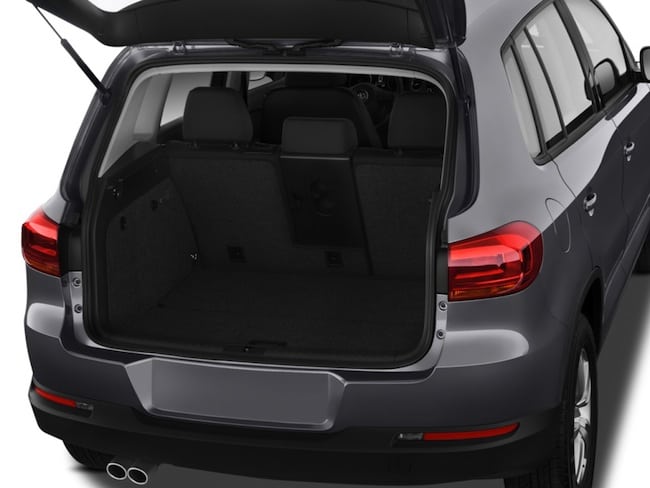 2015 Volkswagen Tiguan Review trunk