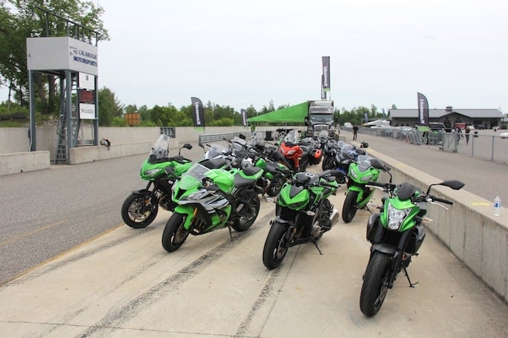 2015-kawasaki-ninja-tour