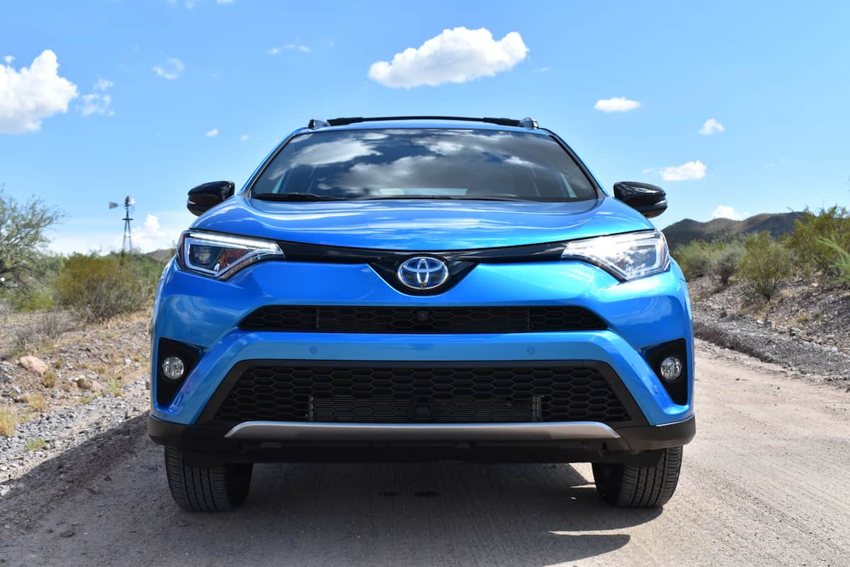 2017 Toyota Rav4 Hybrid Review 4