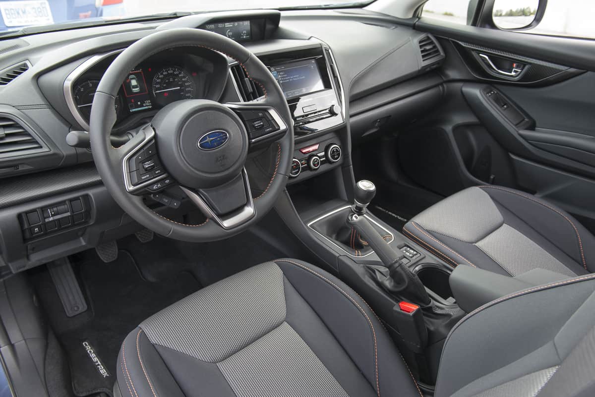 2018 subaru crosstrek review interior