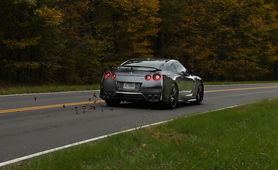 2018 nissan gt-r pure model