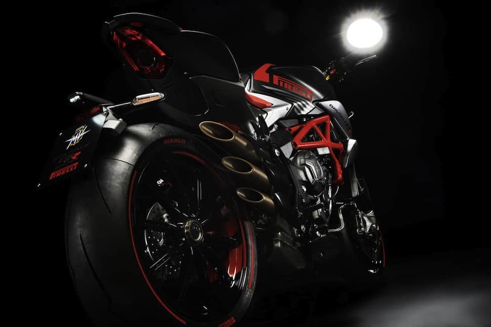 mv-agusta-brutale-800-rr-pirelli-red-black-rear